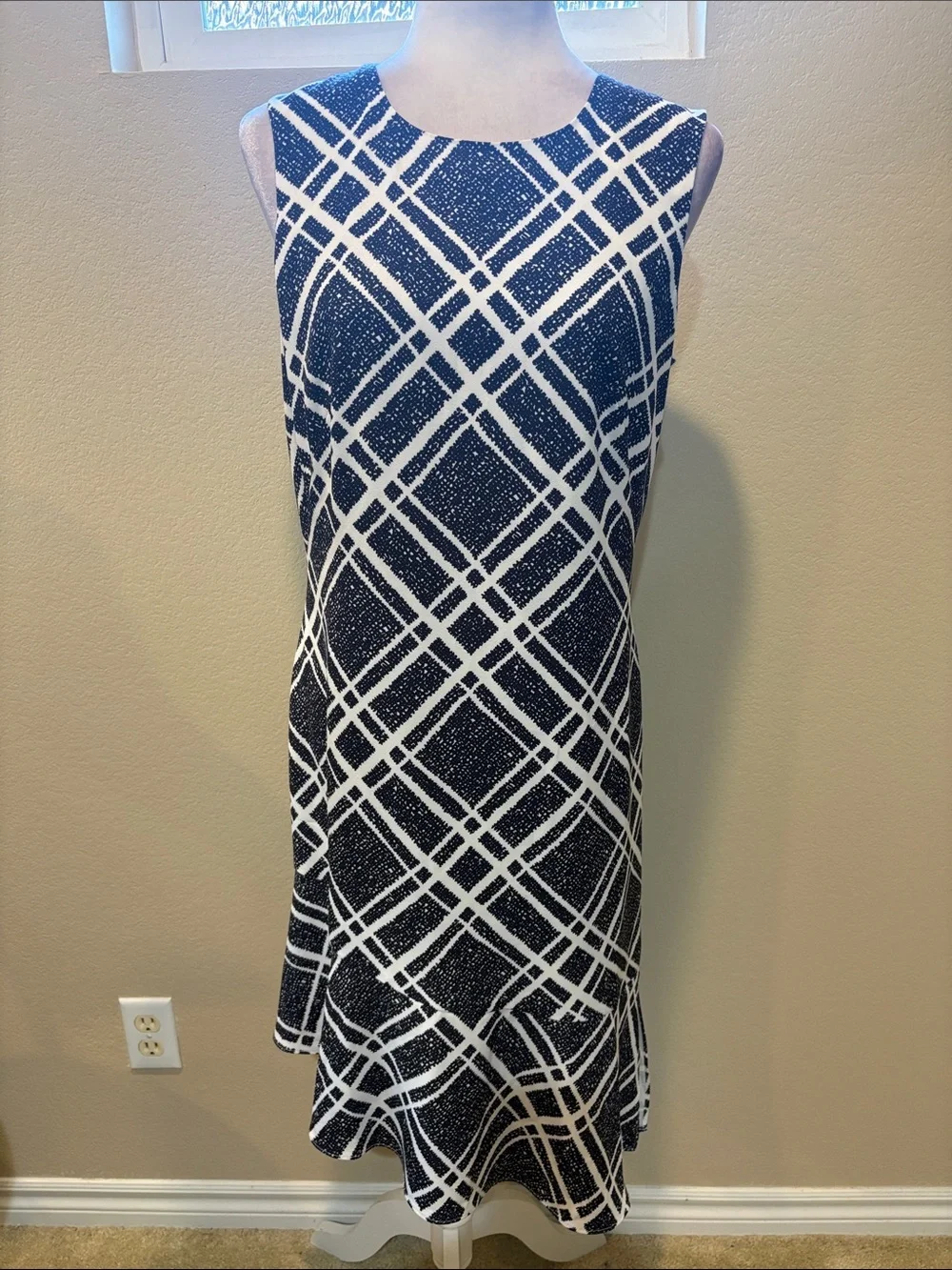 White House Black Market Black and White Plaid Midi Skirt-Size 8
